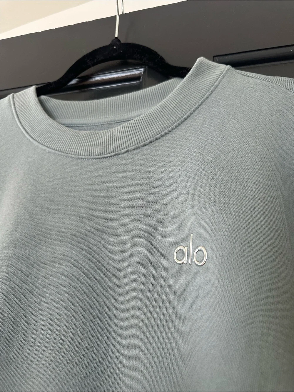 ALO Yoga Accolade Crew Neck Pullover, Cosmic Grey, XL